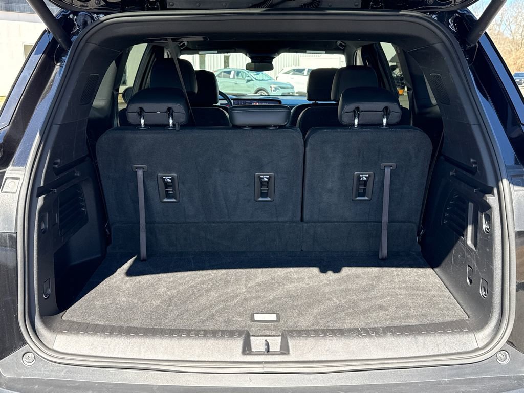 Certified 2025 Buick Enclave Preferred image 18