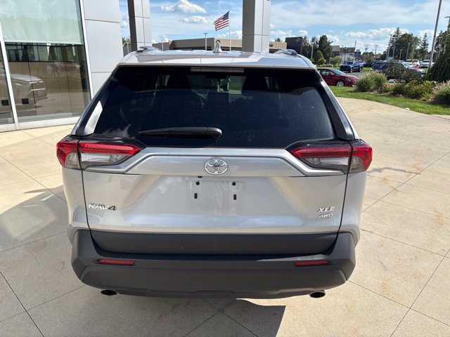 Used 2025 Toyota RAV4 XLE AWD/4WD image 6