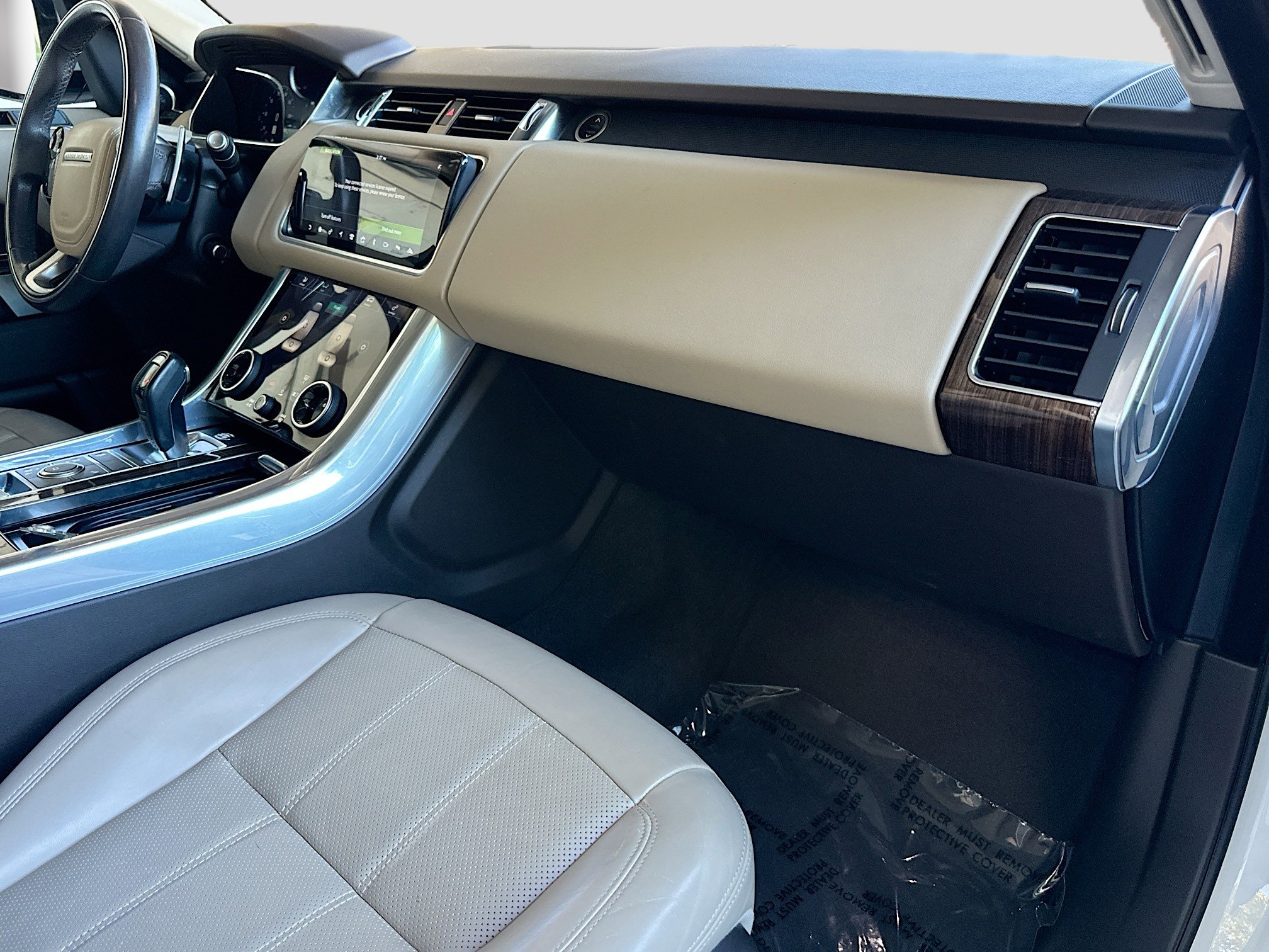 Used 2021 Land Rover Range Rover Sport HSE Silver Edition image 30