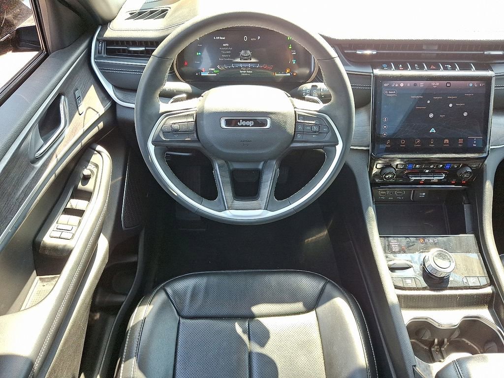Used 2024 Jeep Grand Cherokee Limited 4xe w/ Luxury Tech Group II AWD/4WD image 9