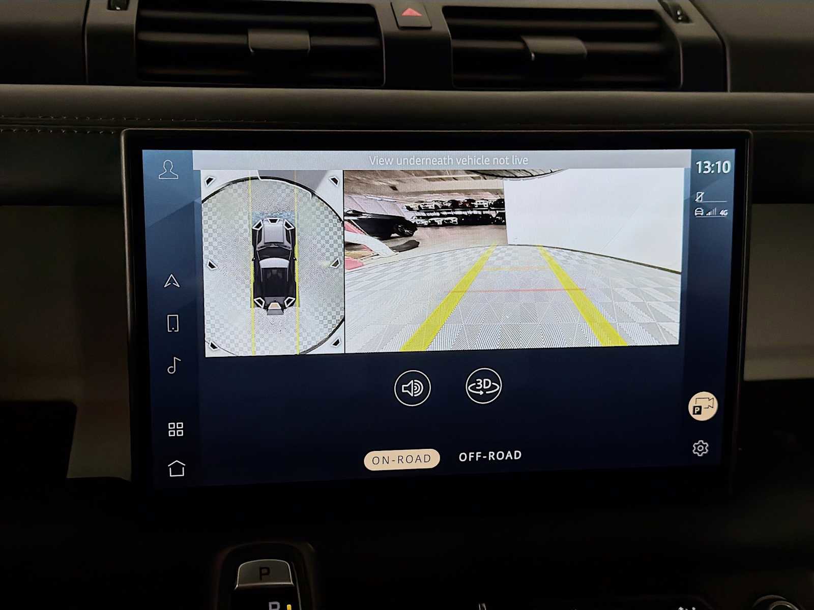 Used 2025 Land Rover Defender 90 X-Dynamic SE image 16