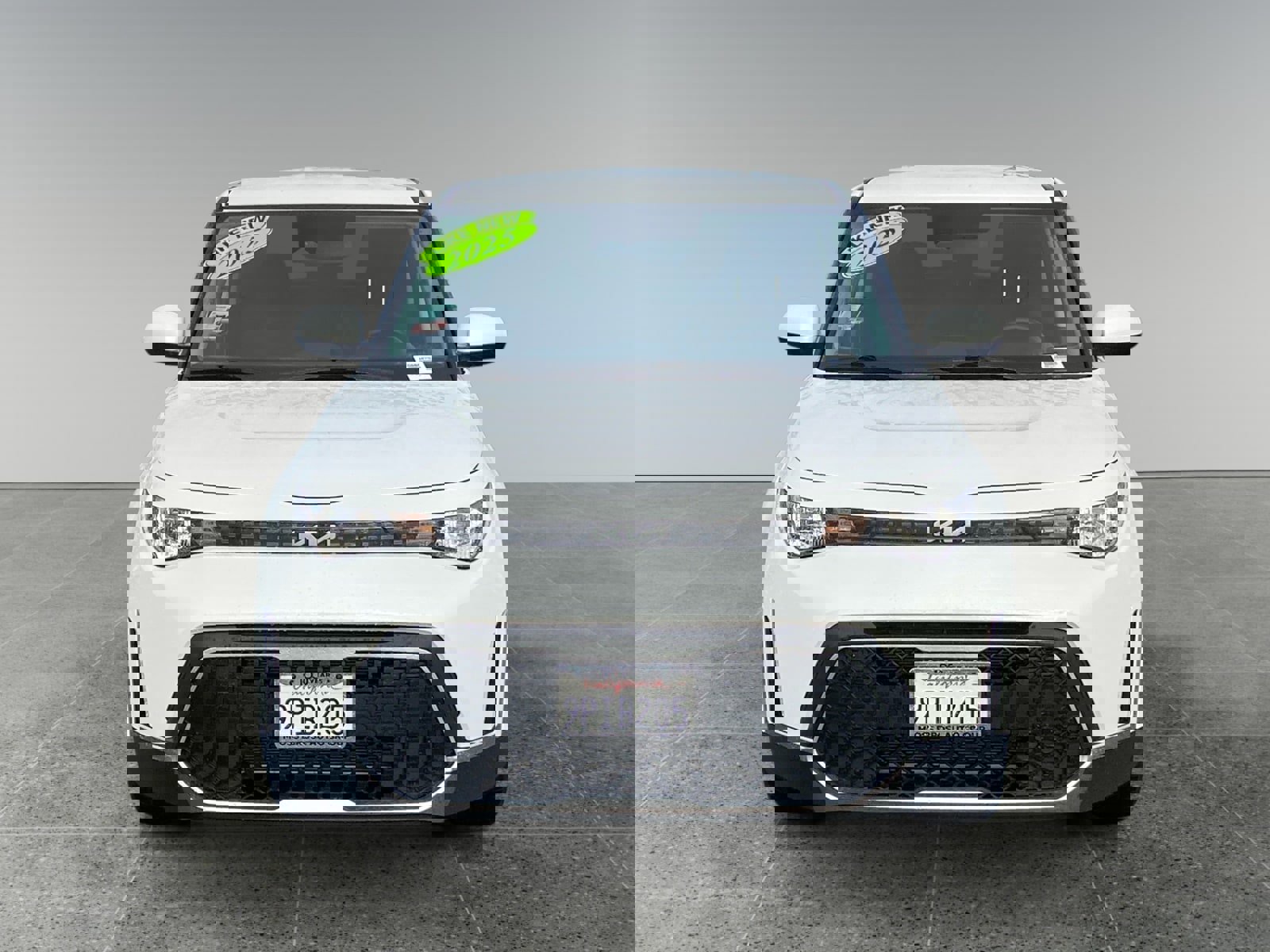 Used 2025 Kia Soul LX FWD image 8