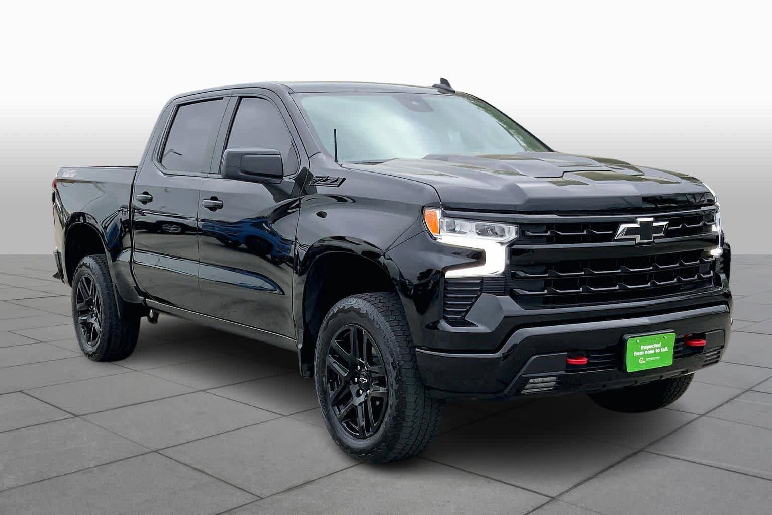 Used 2024 Chevrolet Silverado 1500 LT Trail Boss w/ Convenience Package II AWD/4WD image 3