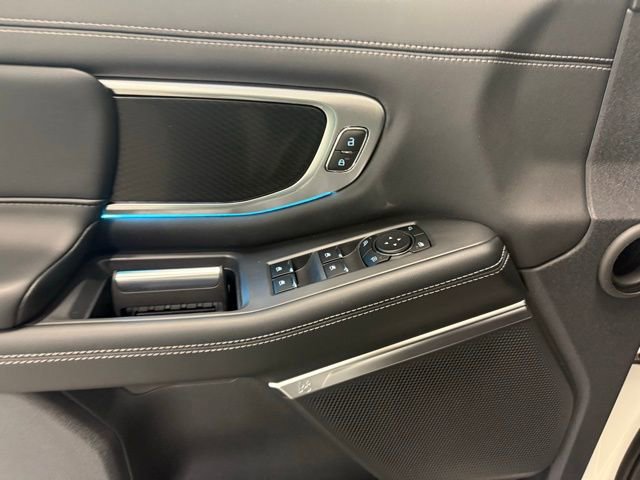 New 2026 Ford Expedition Platinum image 15