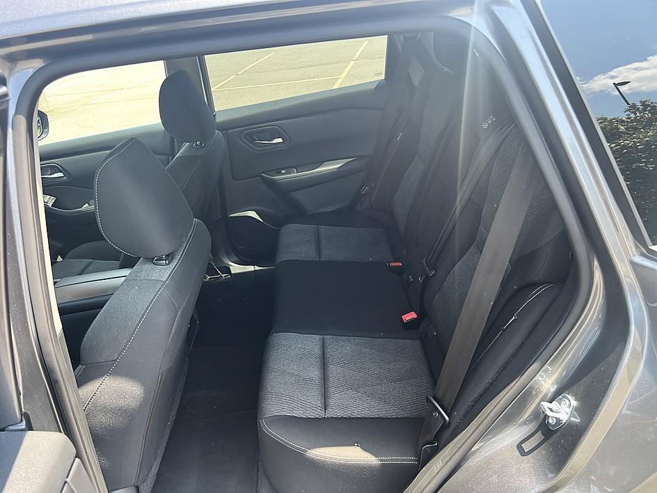 Certified 2024 Nissan Rogue SV AWD/4WD image 14
