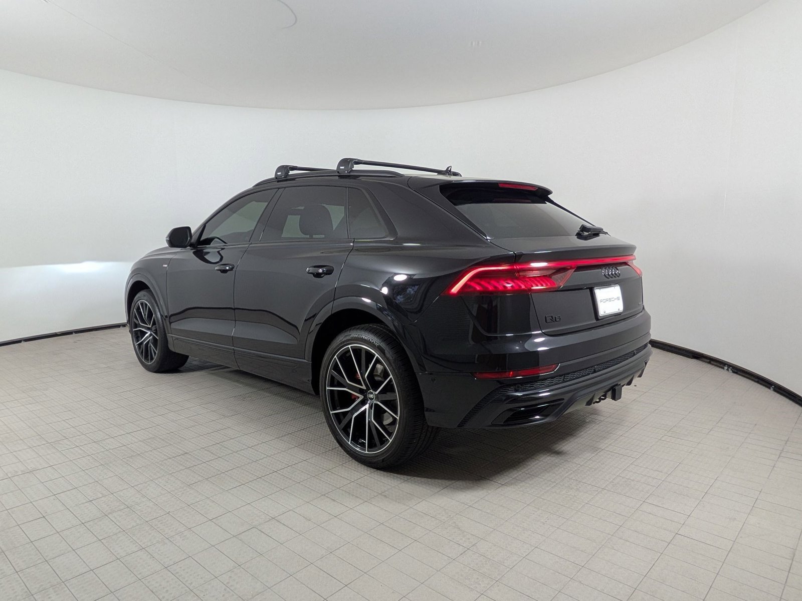 Used 2021 Audi Q8 Premium Plus w/ Premium Plus Package AWD/4WD image 3