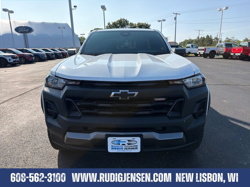 Used 2024 Chevrolet Colorado Trail Boss w/ Advanced Trailering Package AWD/4WD image 8