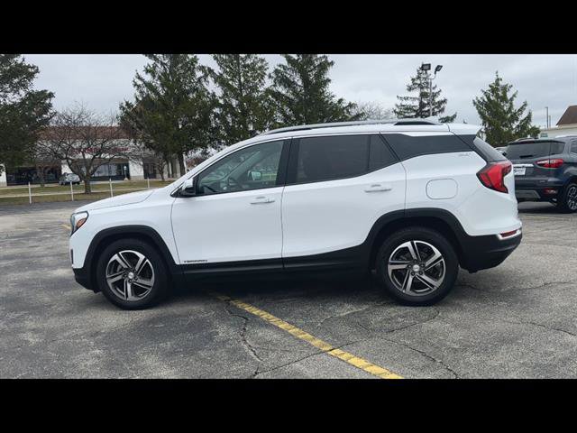 Used 2021 GMC Terrain SLT image 28