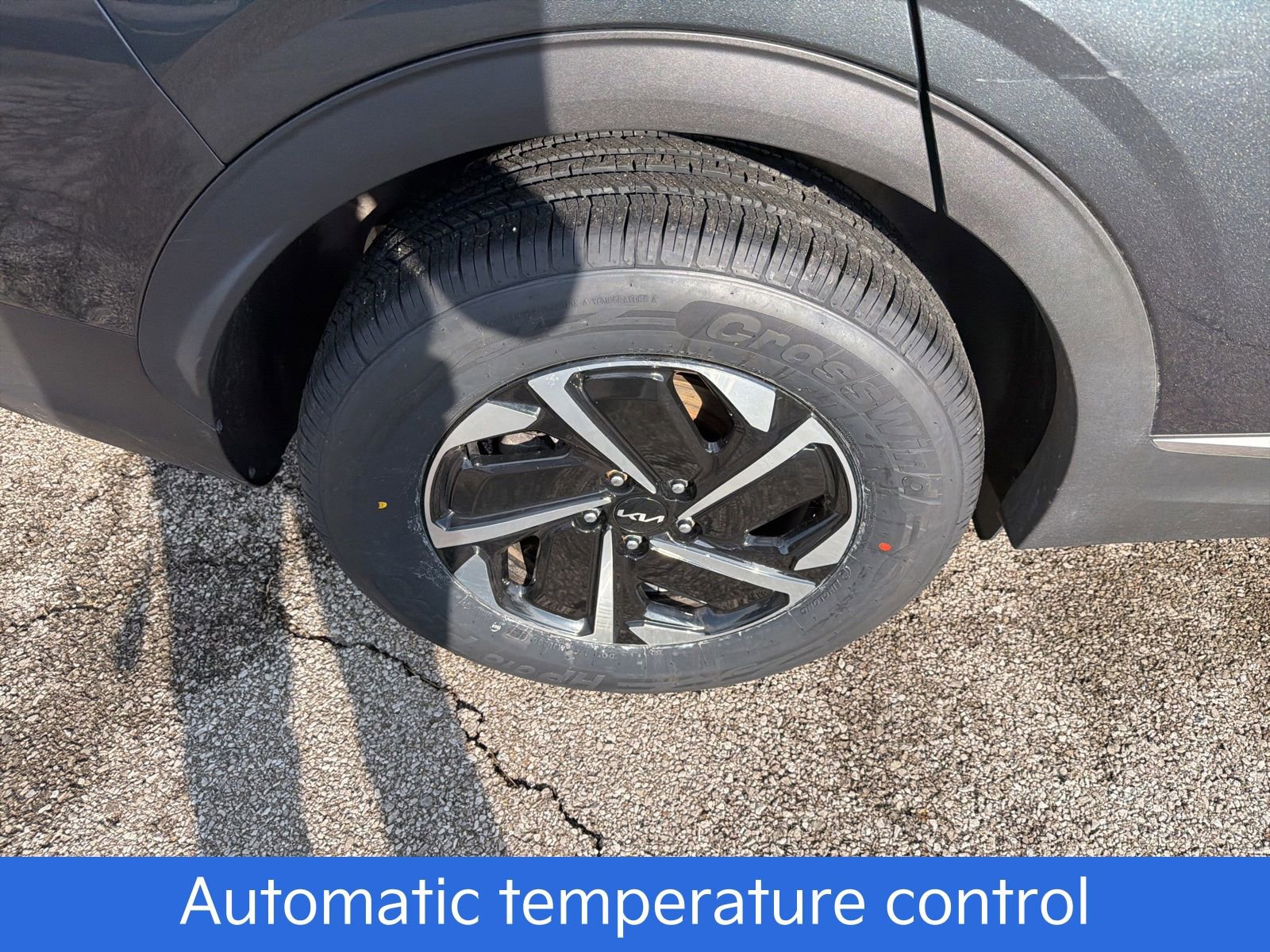 Certified 2024 Kia Sportage LX AWD/4WD image 24