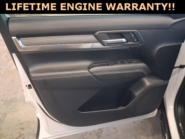 Used 2025 GMC Terrain Elevation image 19