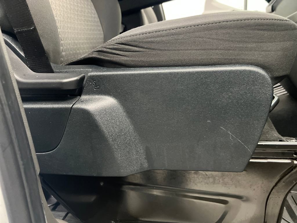 Used 2023 Ford Transit 350 XLT image 26