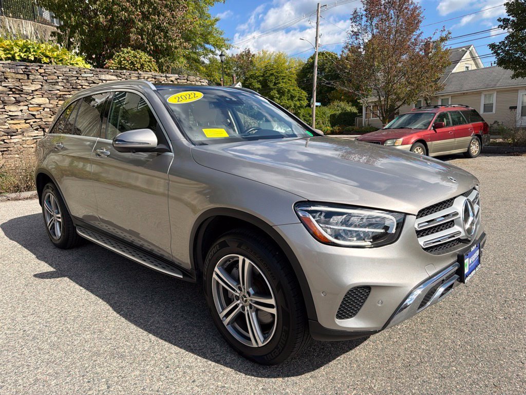 Used 2022 Mercedes-Benz GLC 300 4MATIC w/ Multimedia Package Lite image 9