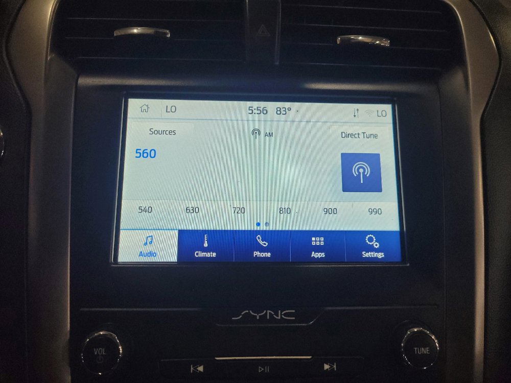 Used 2020 Ford Fusion SEL FWD image 25
