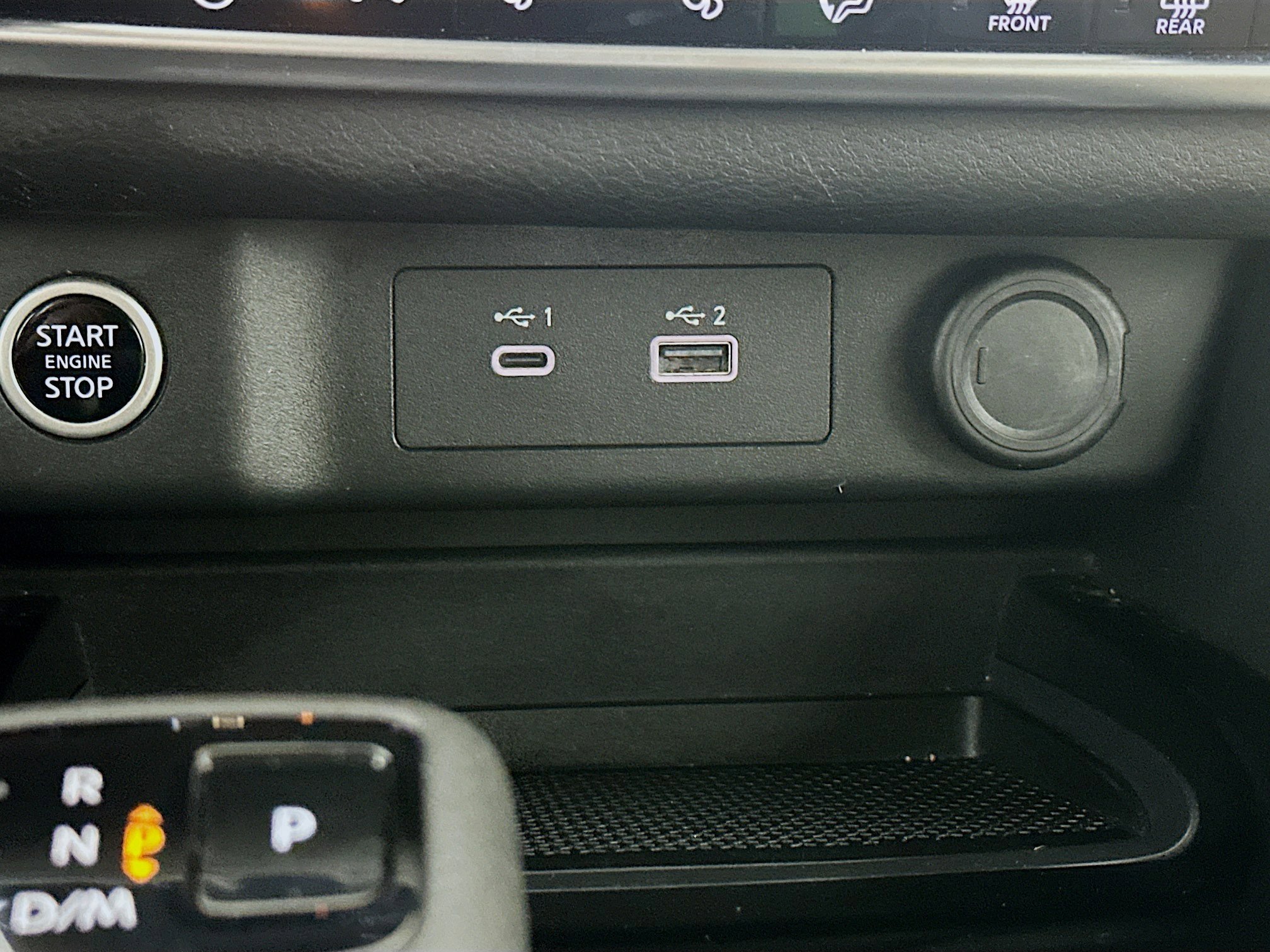 Used 2023 Nissan Rogue SV w/ SV Premium B Package image 25