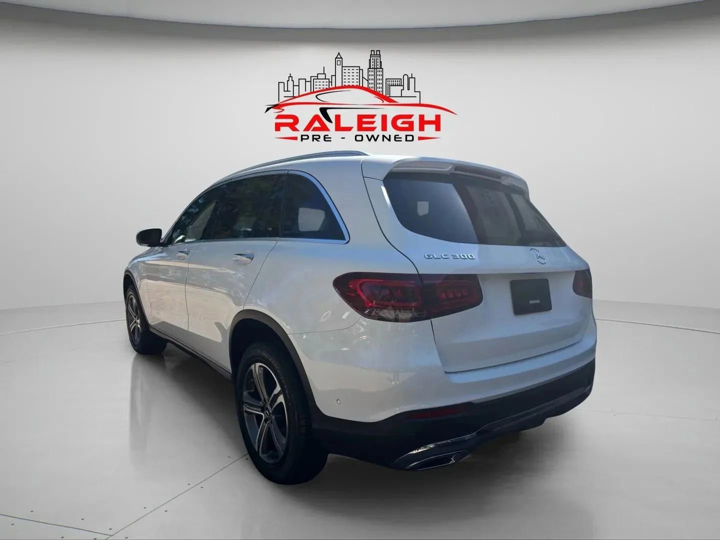 Used 2022 Mercedes-Benz GLC 300 image 5
