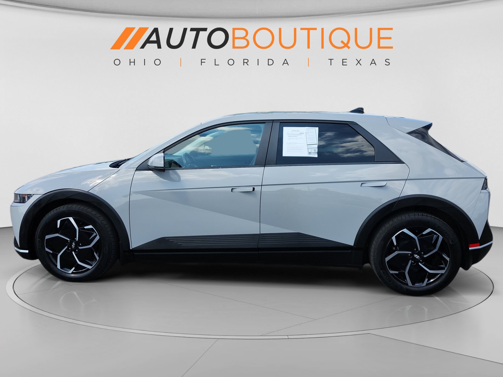 Used 2023 Hyundai Ioniq 5 SEL w/ Cargo Package AWD/4WD image 2