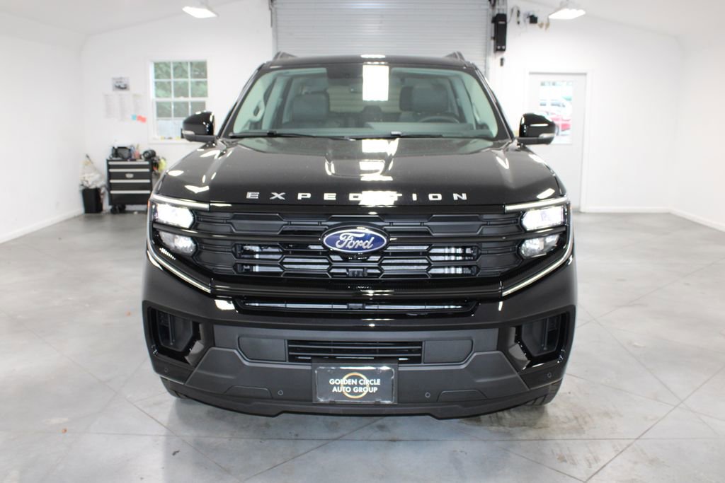 New 2025 Ford Expedition Max Active image 2