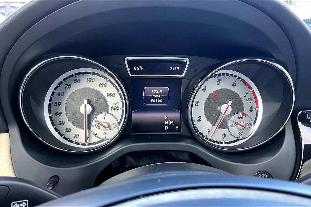 Used 2015 Mercedes-Benz CLA 250 image 13