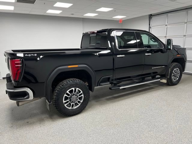 Used 2024 GMC Sierra 3500 SLT w/ SLT Convenience Package AWD/4WD image 11