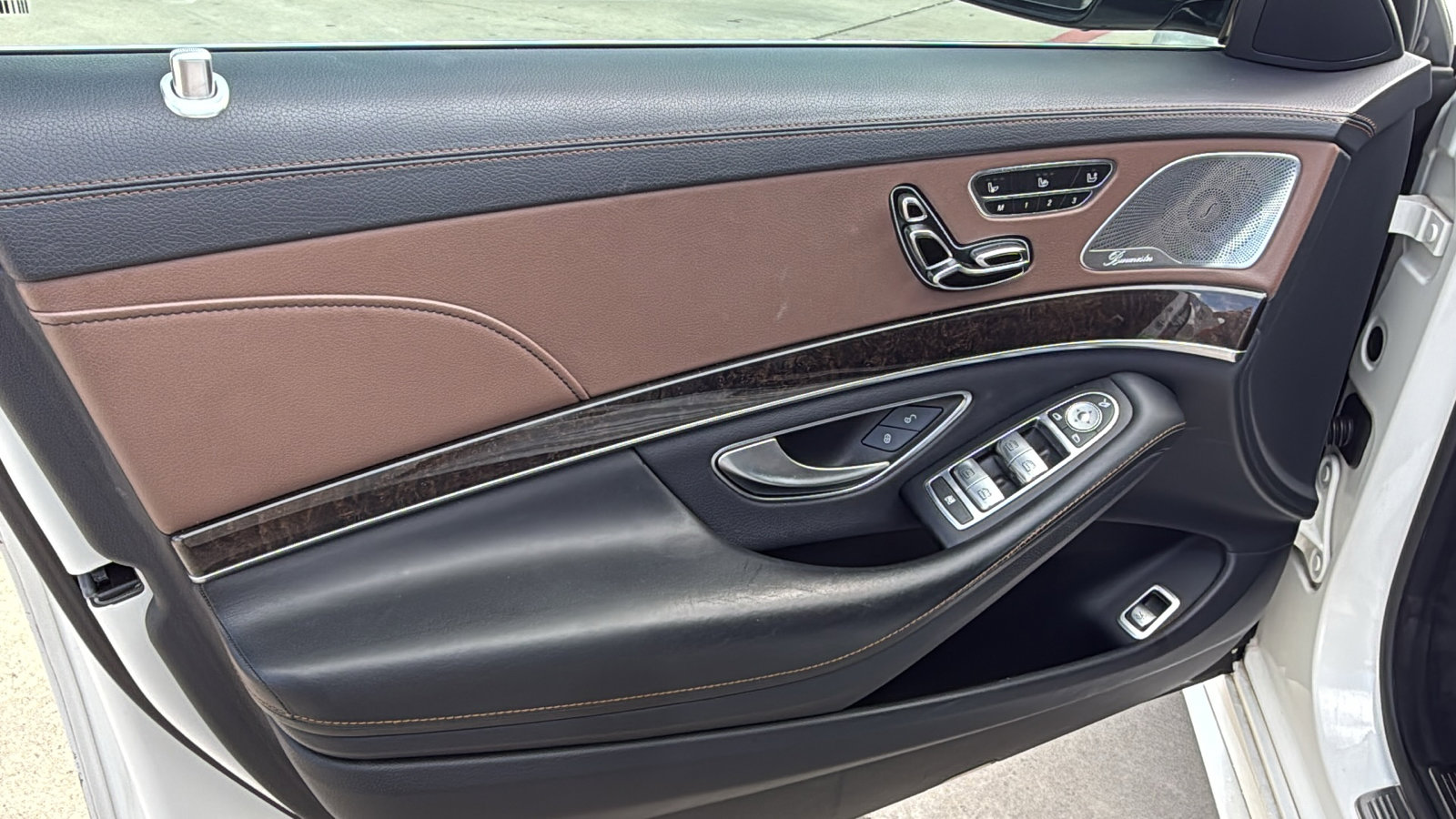 Used 2015 Mercedes-Benz S 550 Sedan image 11