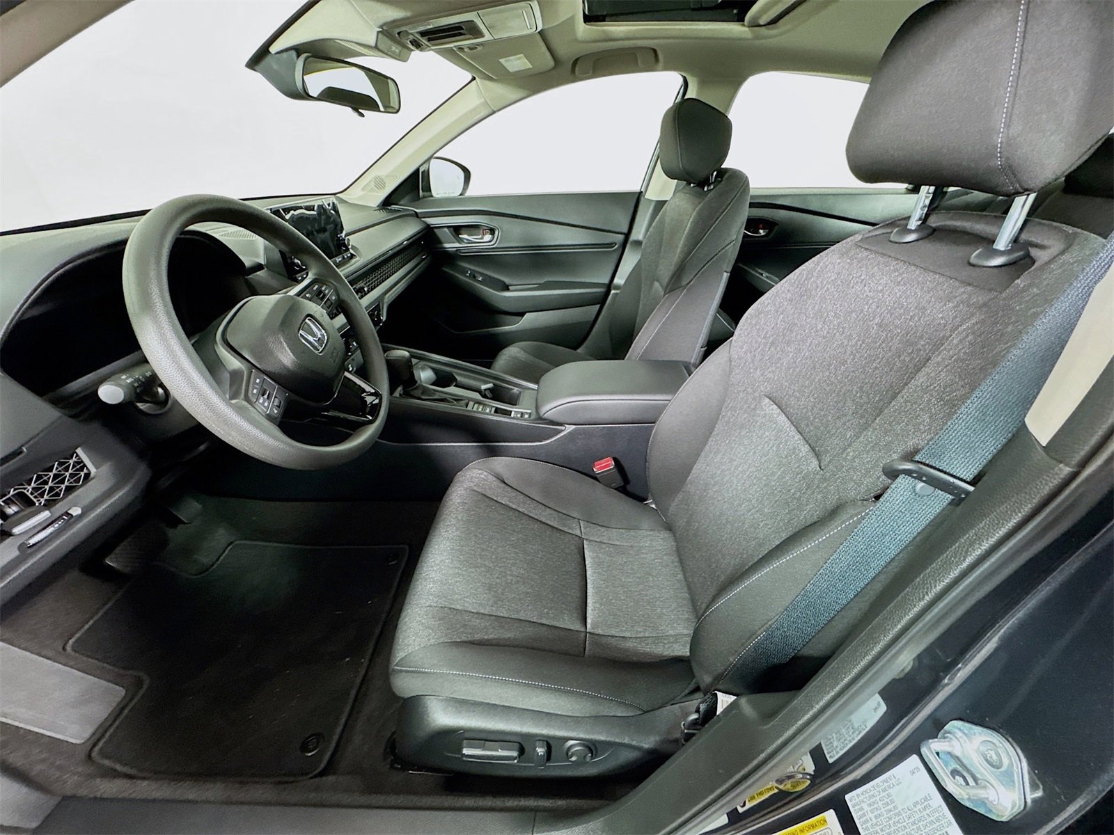 Used 2025 Honda Accord SE image 18