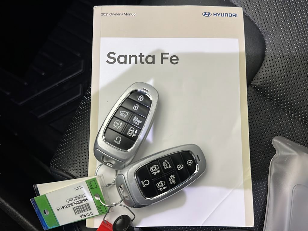 Used 2021 Hyundai Santa Fe Calligraphy image 32