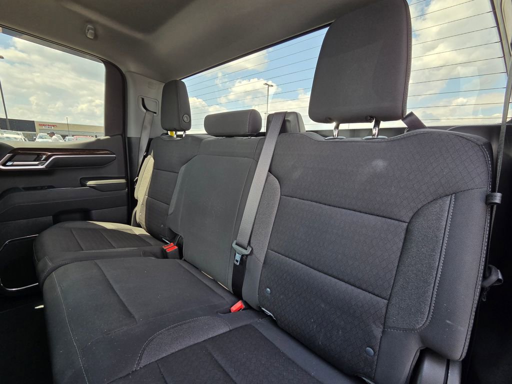 Used 2024 GMC Sierra 1500 Elevation image 24