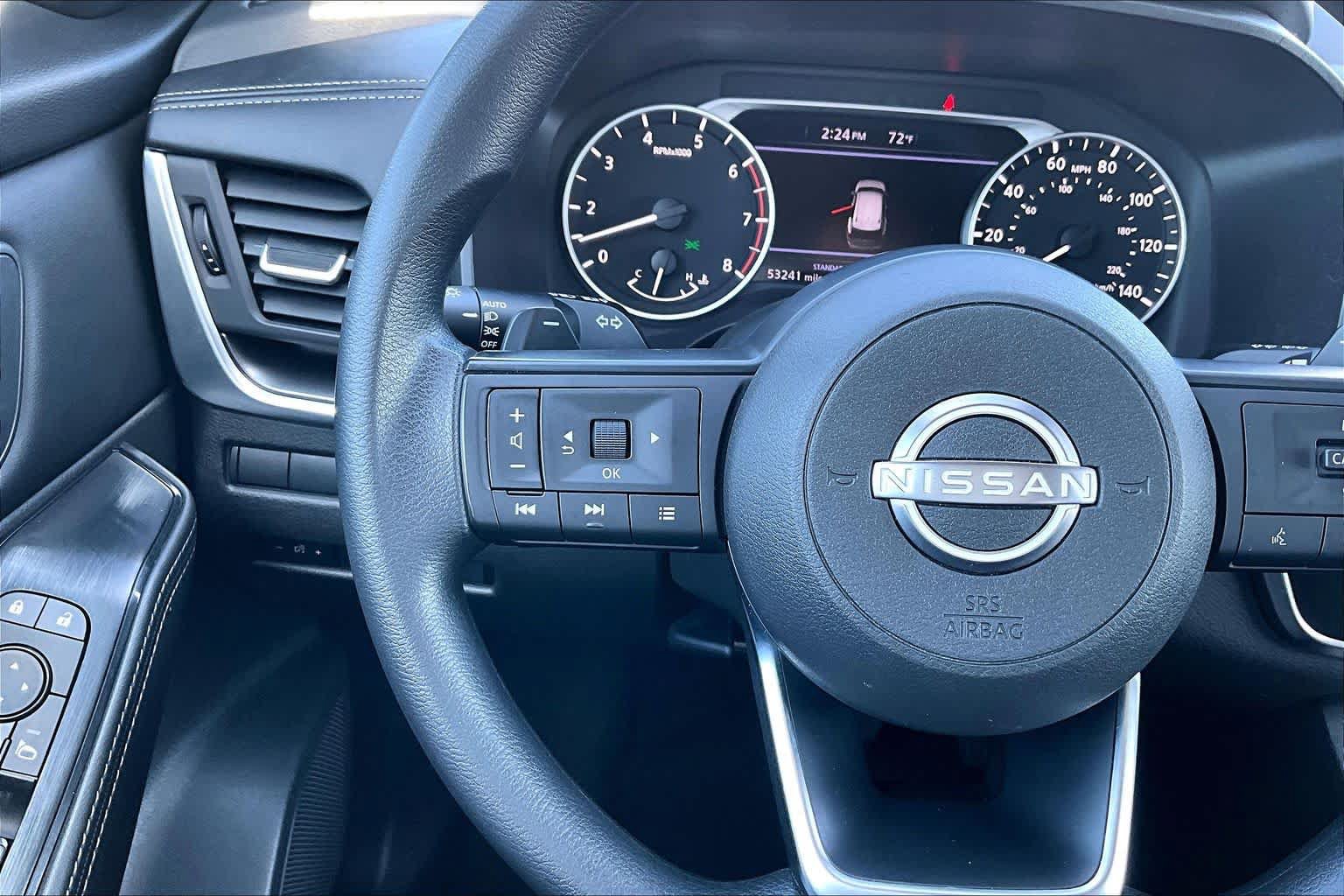 Certified 2024 Nissan Rogue SV FWD image 24