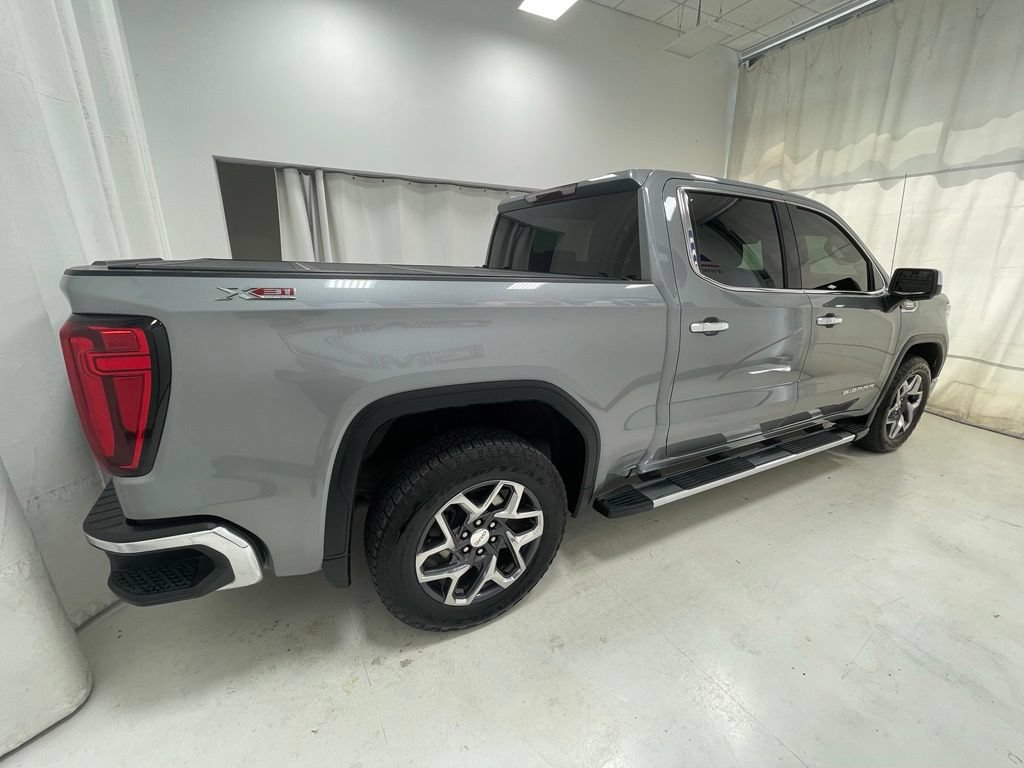 Used 2023 GMC Sierra 1500 SLT w/ SLT Premium Package AWD/4WD image 5