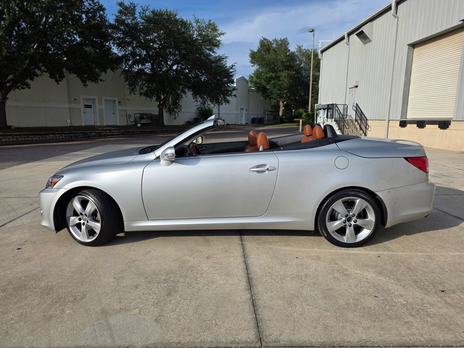 Used 2012 Lexus IS 250C w/ Luxury Pkg RWD image 35