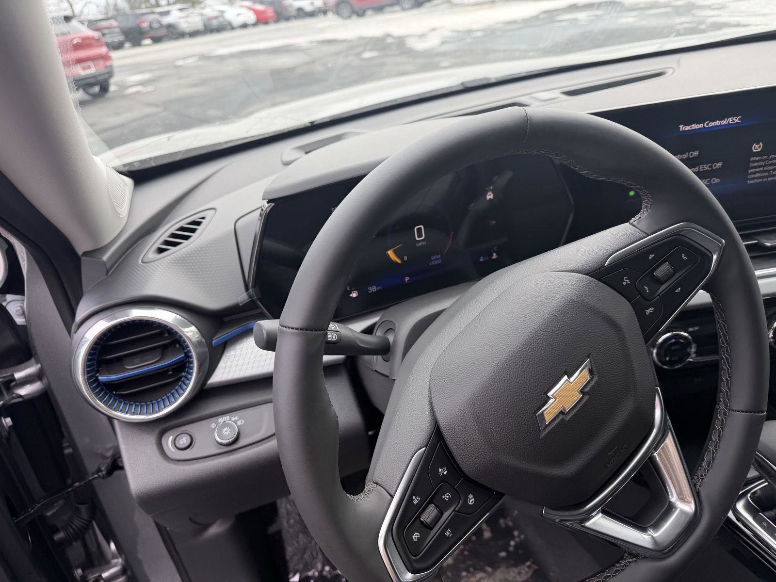 New 2026 Chevrolet Trax LT w/ Driver Confidence Package image 8