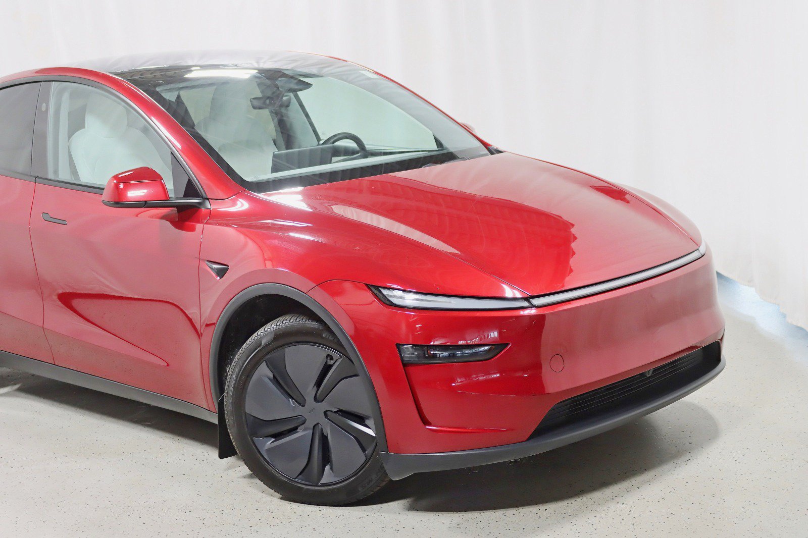 Used 2026 Tesla Model Y AWD image 2