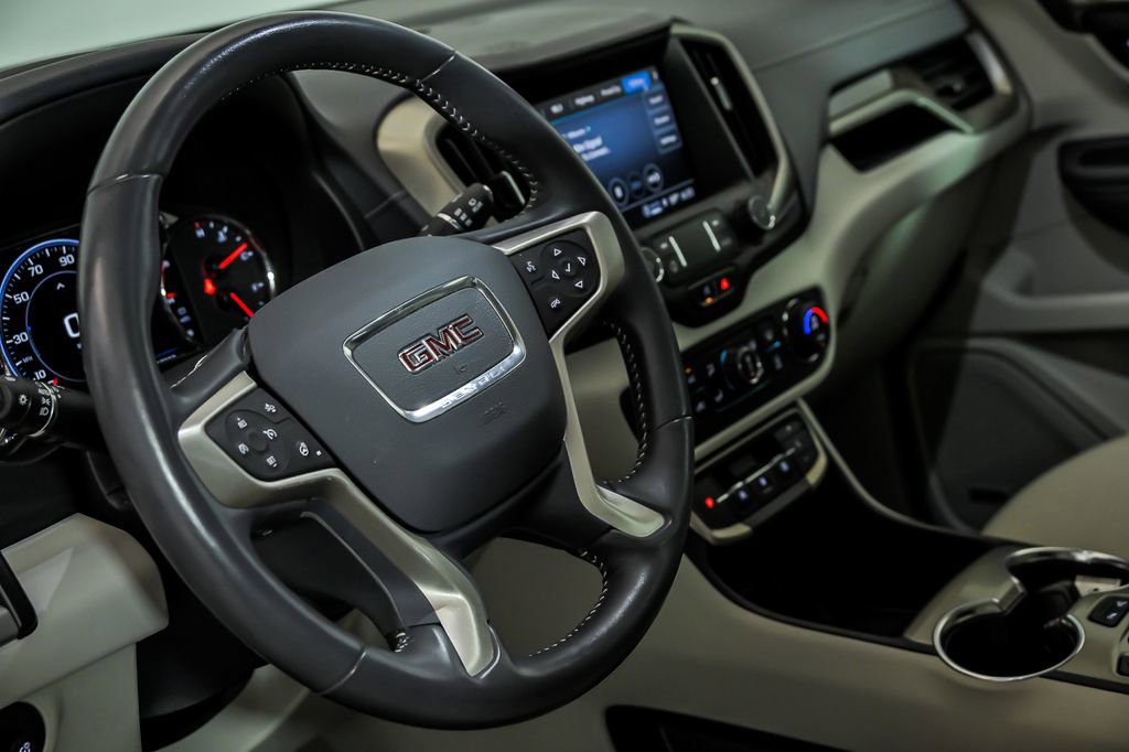 Used 2022 GMC Terrain Denali w/ Denali Premium Package image 17