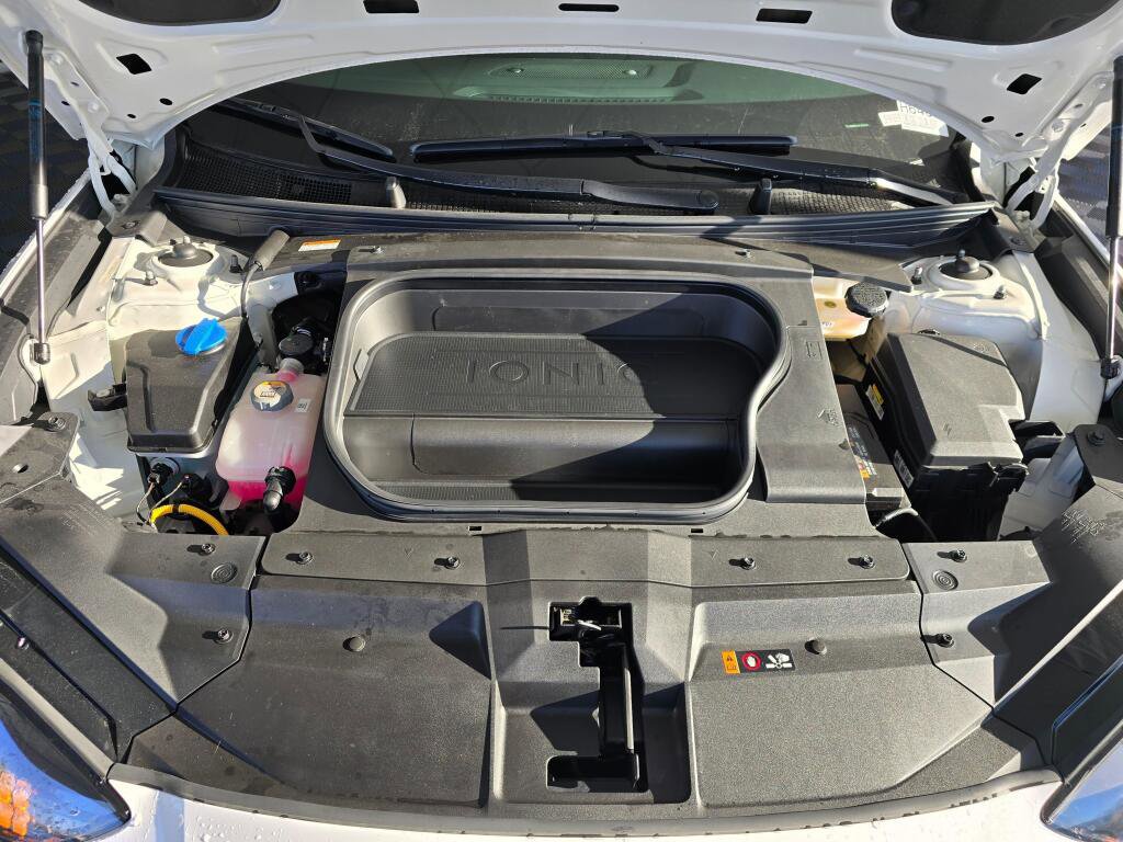 New 2024 Hyundai Ioniq 6 SEL AWD/4WD image 11