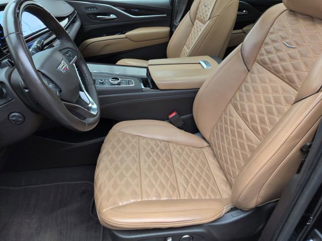 Certified 2023 Cadillac Escalade Premium Luxury w/ Performance Package AWD/4WD image 21