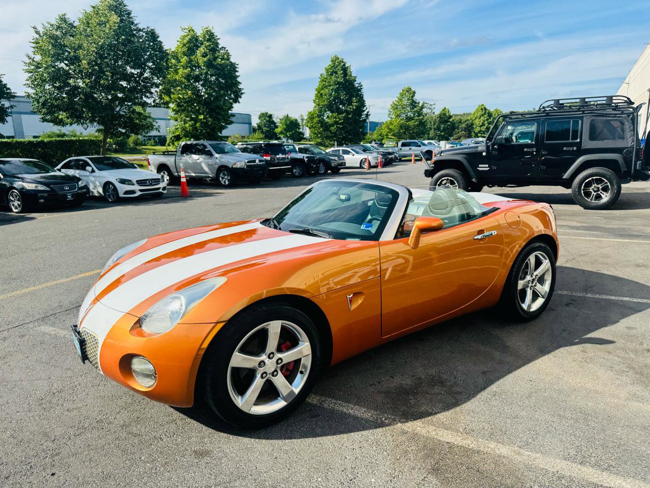 Used 2006 Pontiac Solstice Convertible w/ Premium Package RWD image 28