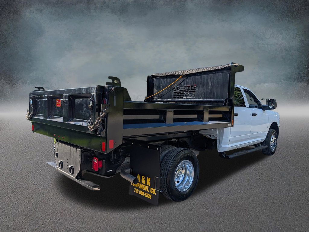 Used 2025 RAM 3500 Tradesman w/ Chrome Appearance Group AWD/4WD image 4