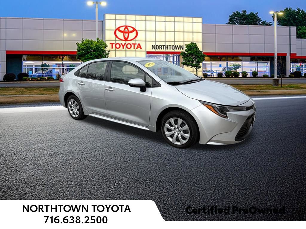 Used 2023 Toyota Corolla LE image 31