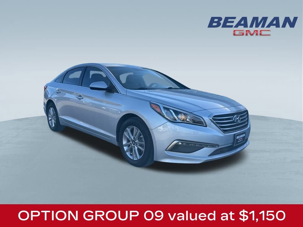 Used 2015 Hyundai Sonata SE w/ Option Group 09