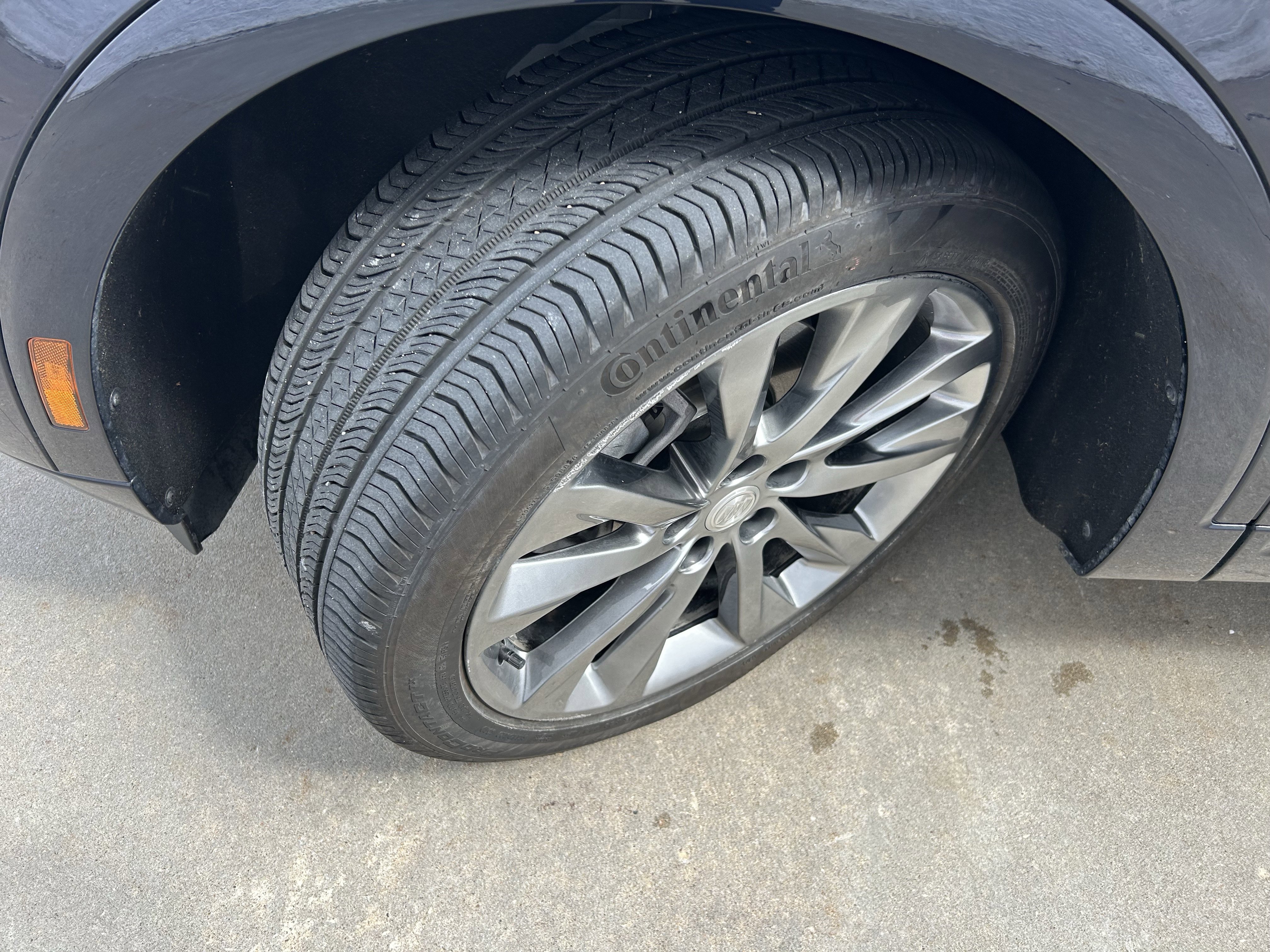 Used 2021 Buick Envision Avenir w/ Technology Package II AWD/4WD image 7