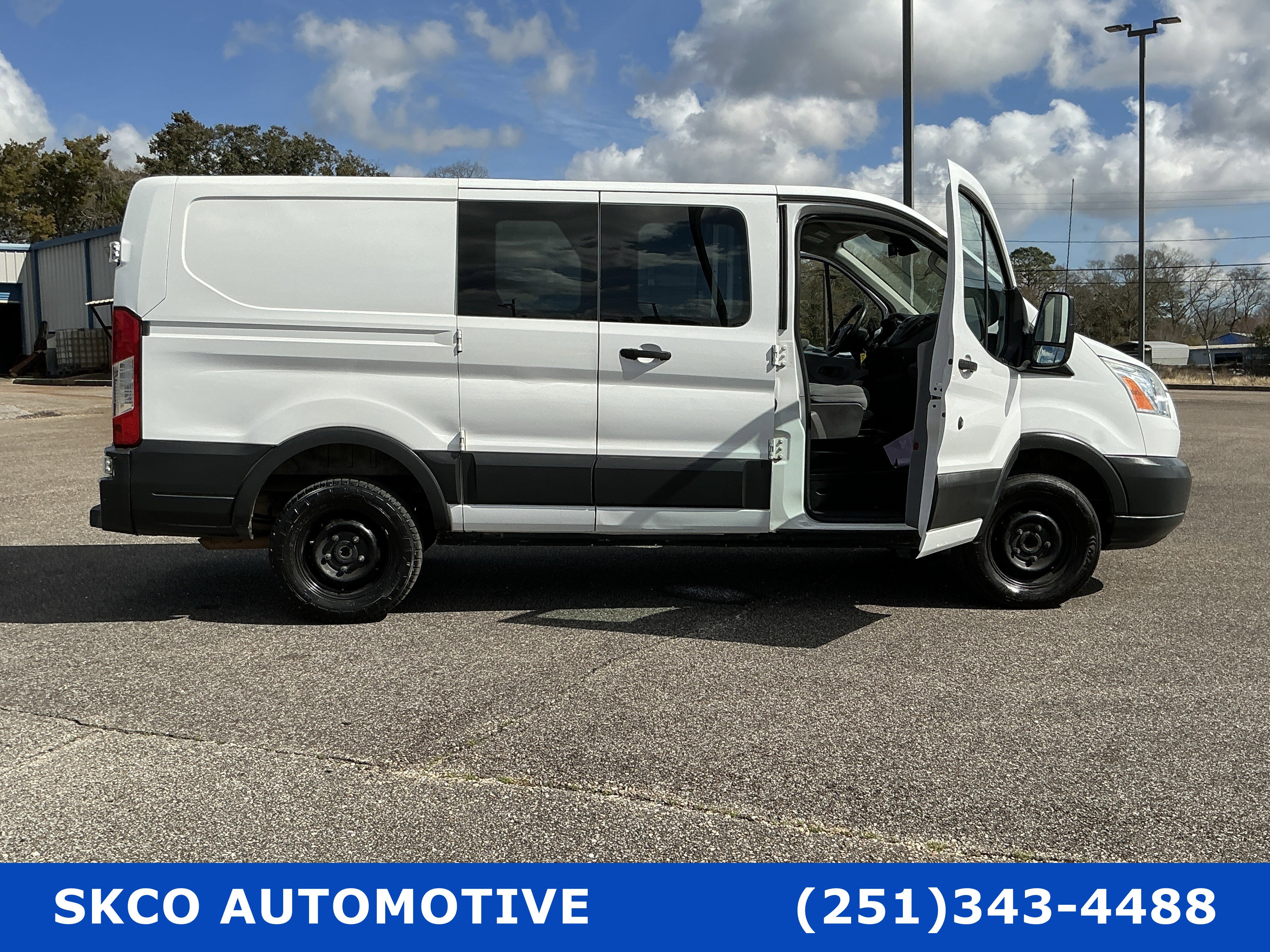 Used 2016 Ford Transit 250 130 Low Roof w/ Exterior Upgrade Package image 33