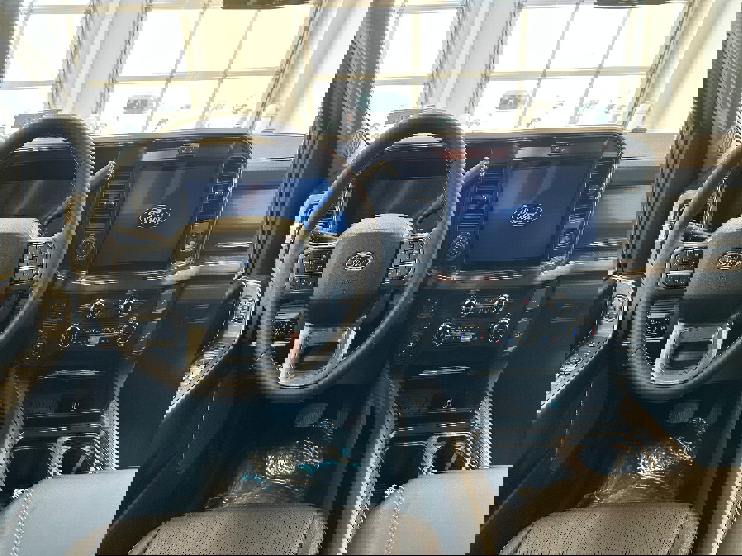 New 2026 Ford F250 Lariat w/ Lariat Premium Package image 48