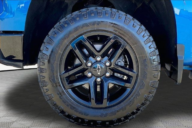 Used 2023 Chevrolet Silverado 1500 LT Trail Boss w/ Convenience Package II AWD/4WD image 21
