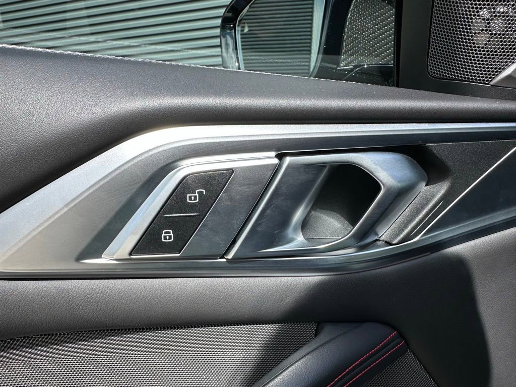 Used 2025 BMW M4 CS image 22