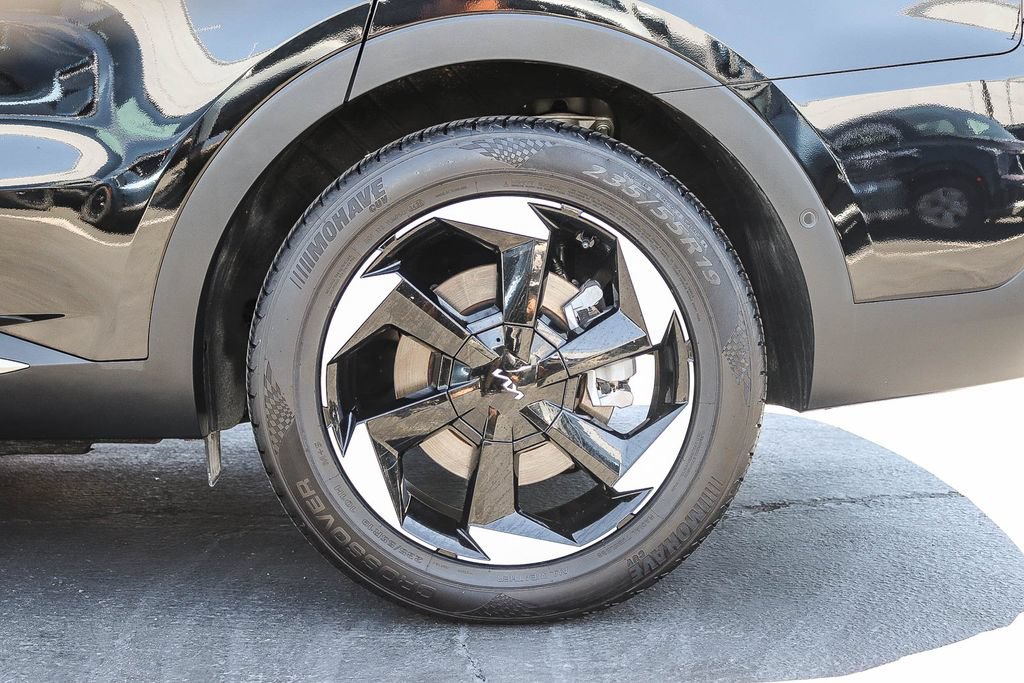 Certified 2025 Kia Sorento SX Prestige AWD/4WD image 11