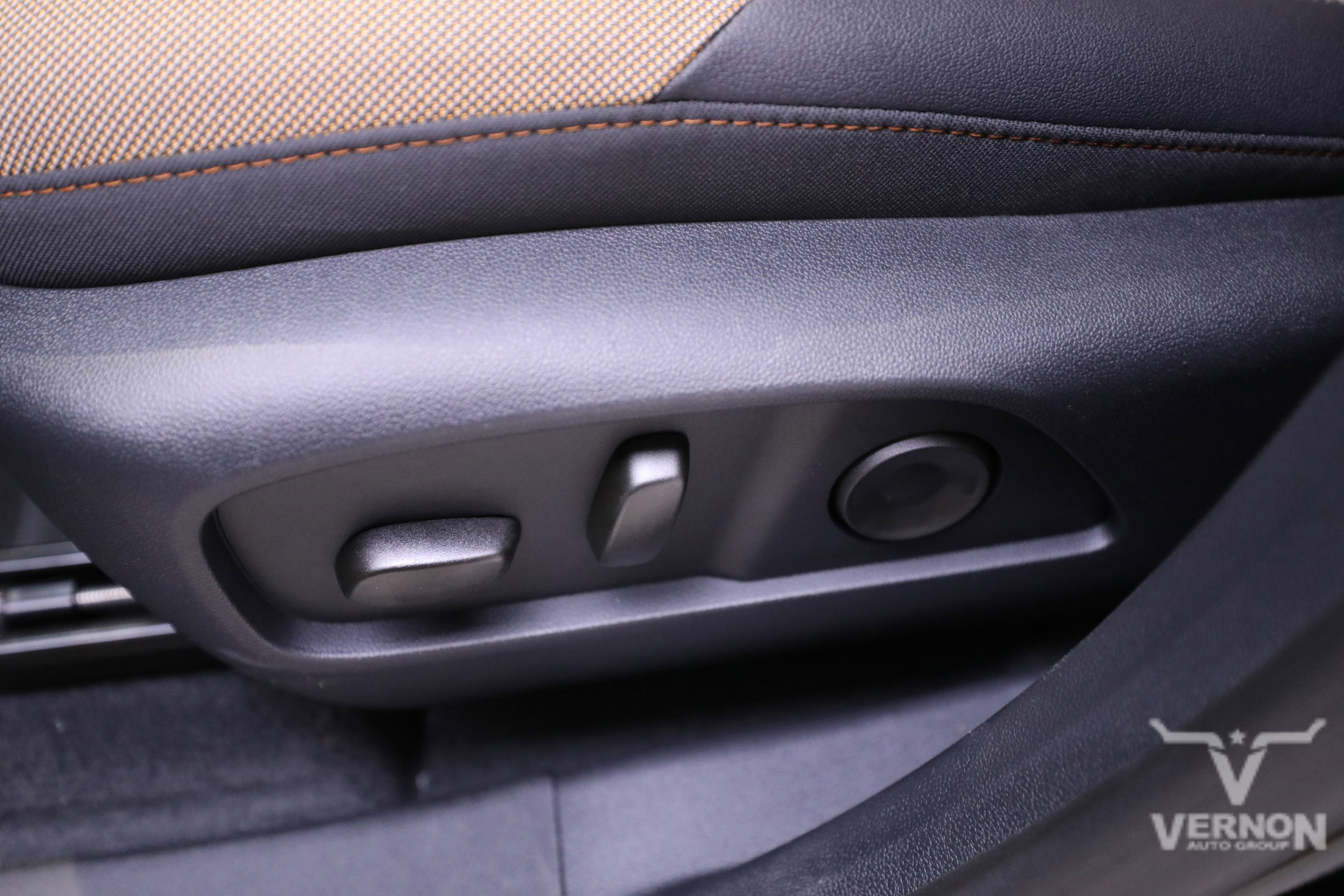 New 2026 Chevrolet Equinox ACTIV w/ Safety and Technology Package image 14