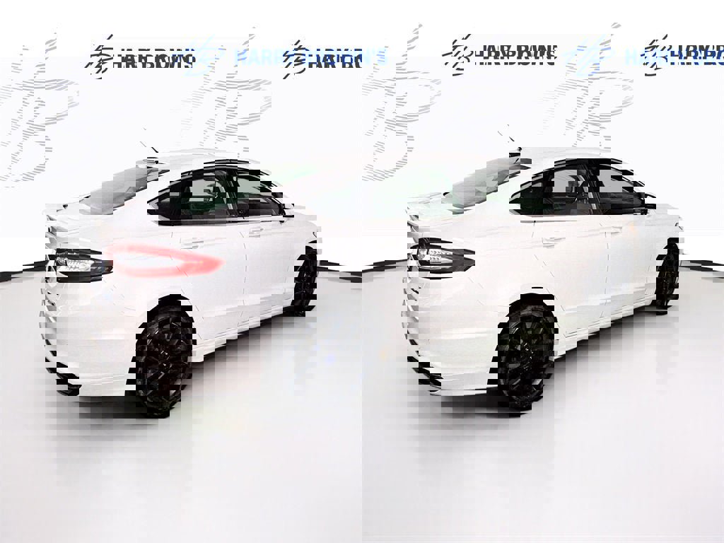 Used 2015 Ford Fusion Titanium image 32