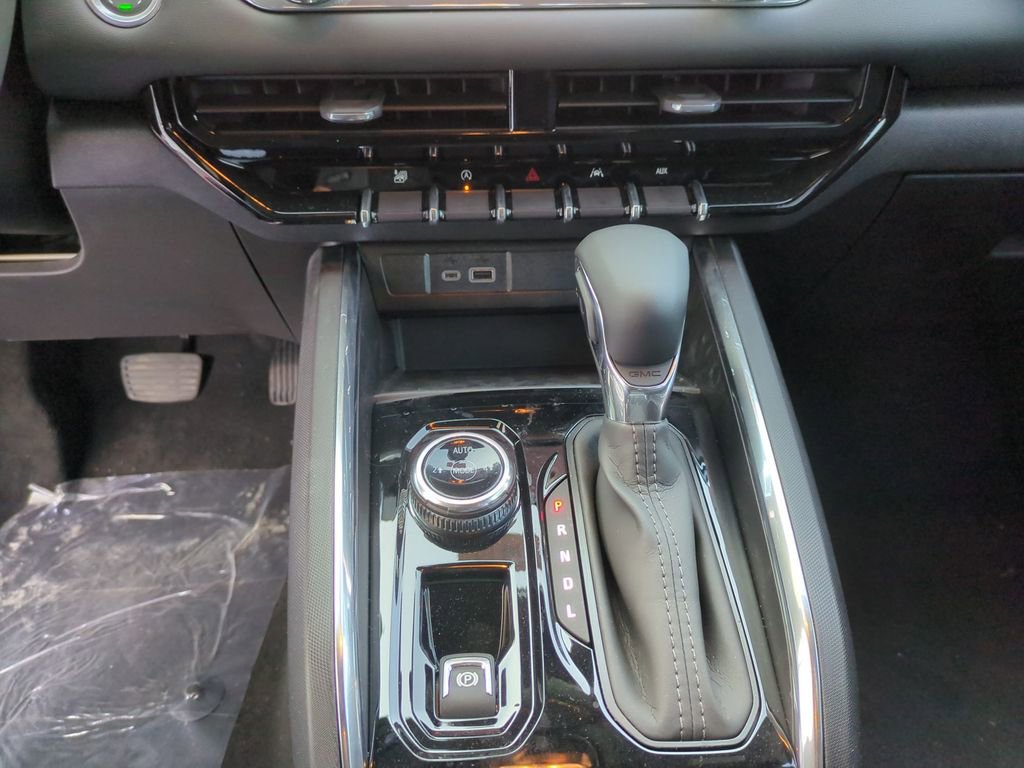 New 2026 GMC Canyon Elevation w/ Convenience Package image 14