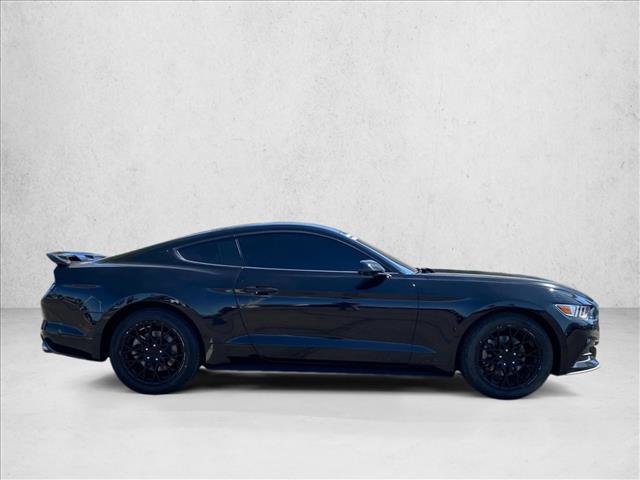 Used 2017 Ford Mustang Coupe RWD image 4