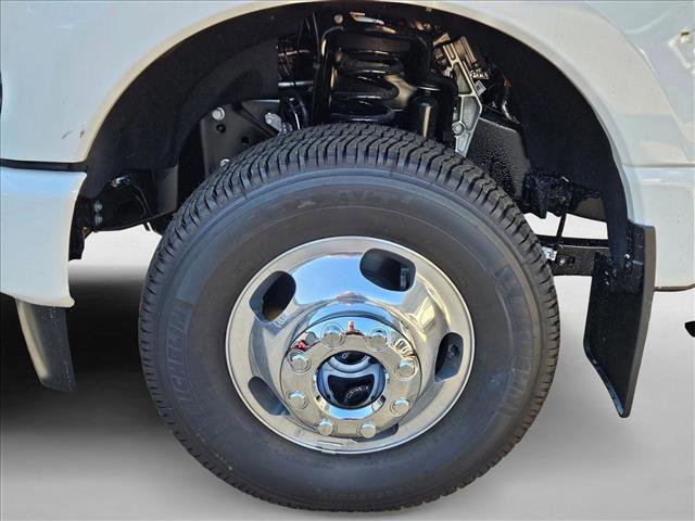 New 2026 Ford F350 Platinum image 9